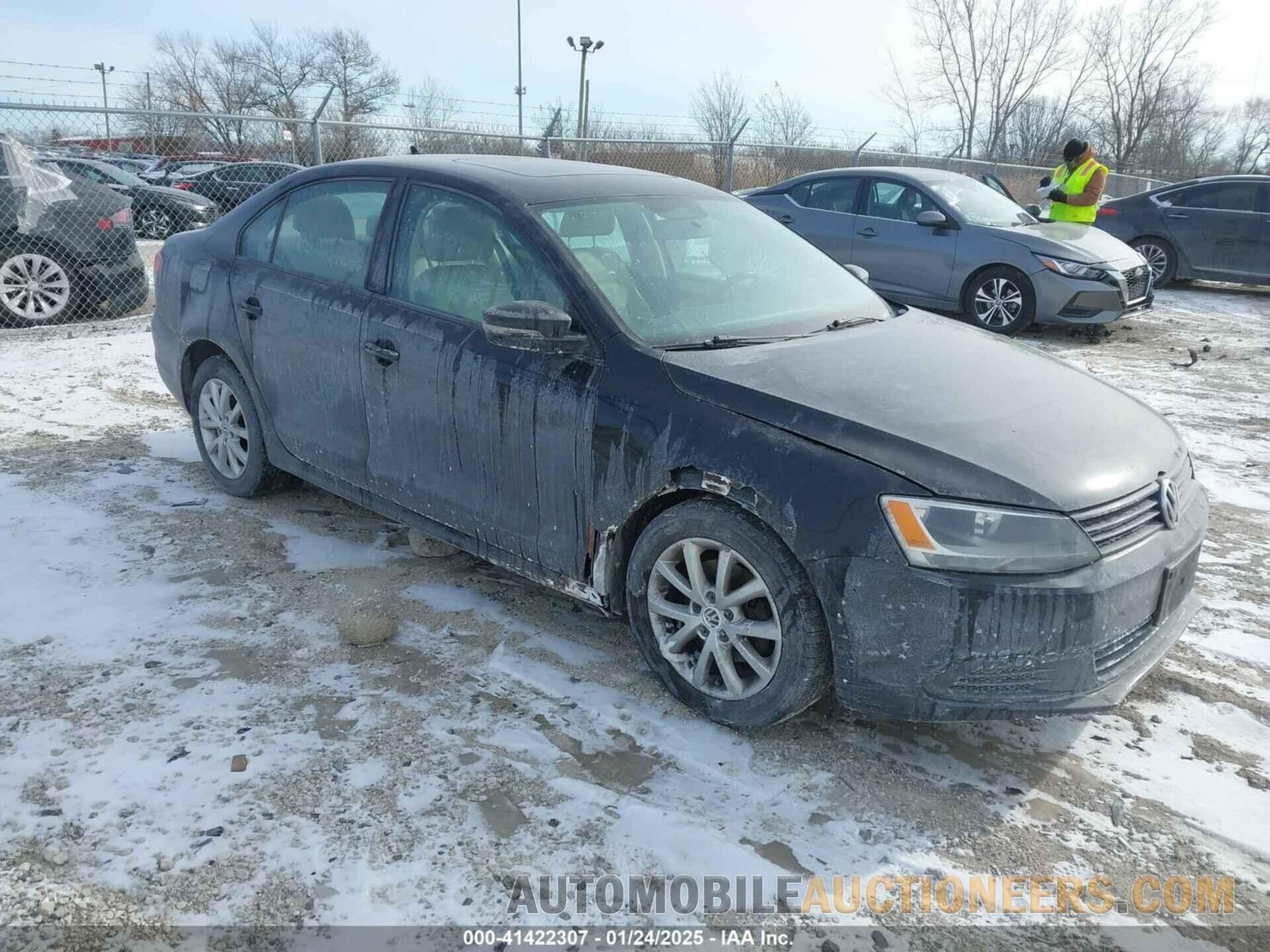 3VWDZ7AJ1BM365467 VOLKSWAGEN JETTA 2011