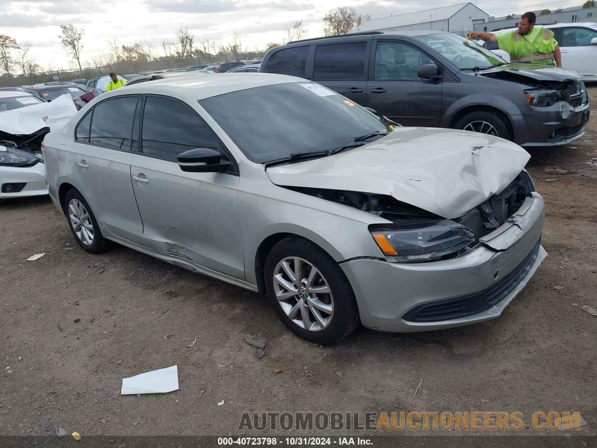 3VWDZ7AJ2BM312759 VOLKSWAGEN JETTA 2011