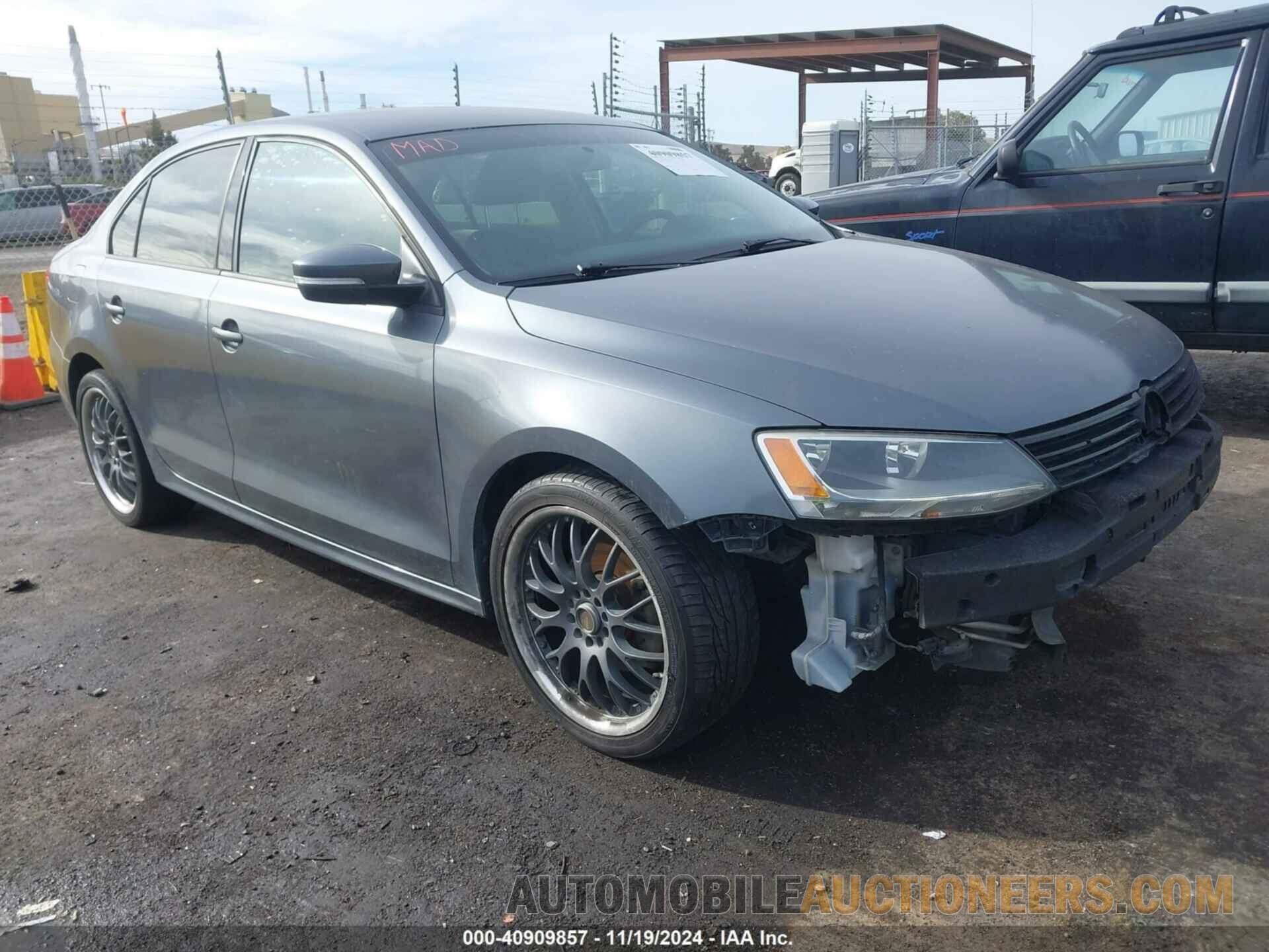 3VWDZ7AJ4BM340434 VOLKSWAGEN JETTA 2011