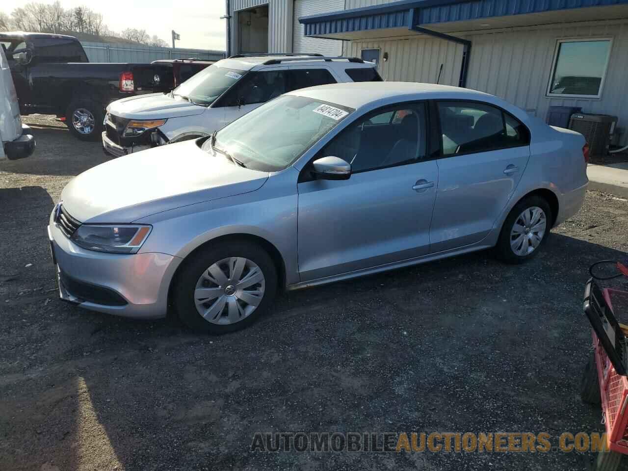 3VWDZ7AJ4BM348694 VOLKSWAGEN JETTA 2011