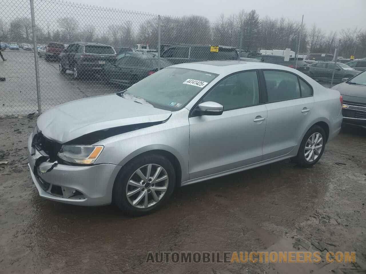 3VWDZ7AJ4BM393439 VOLKSWAGEN JETTA 2011