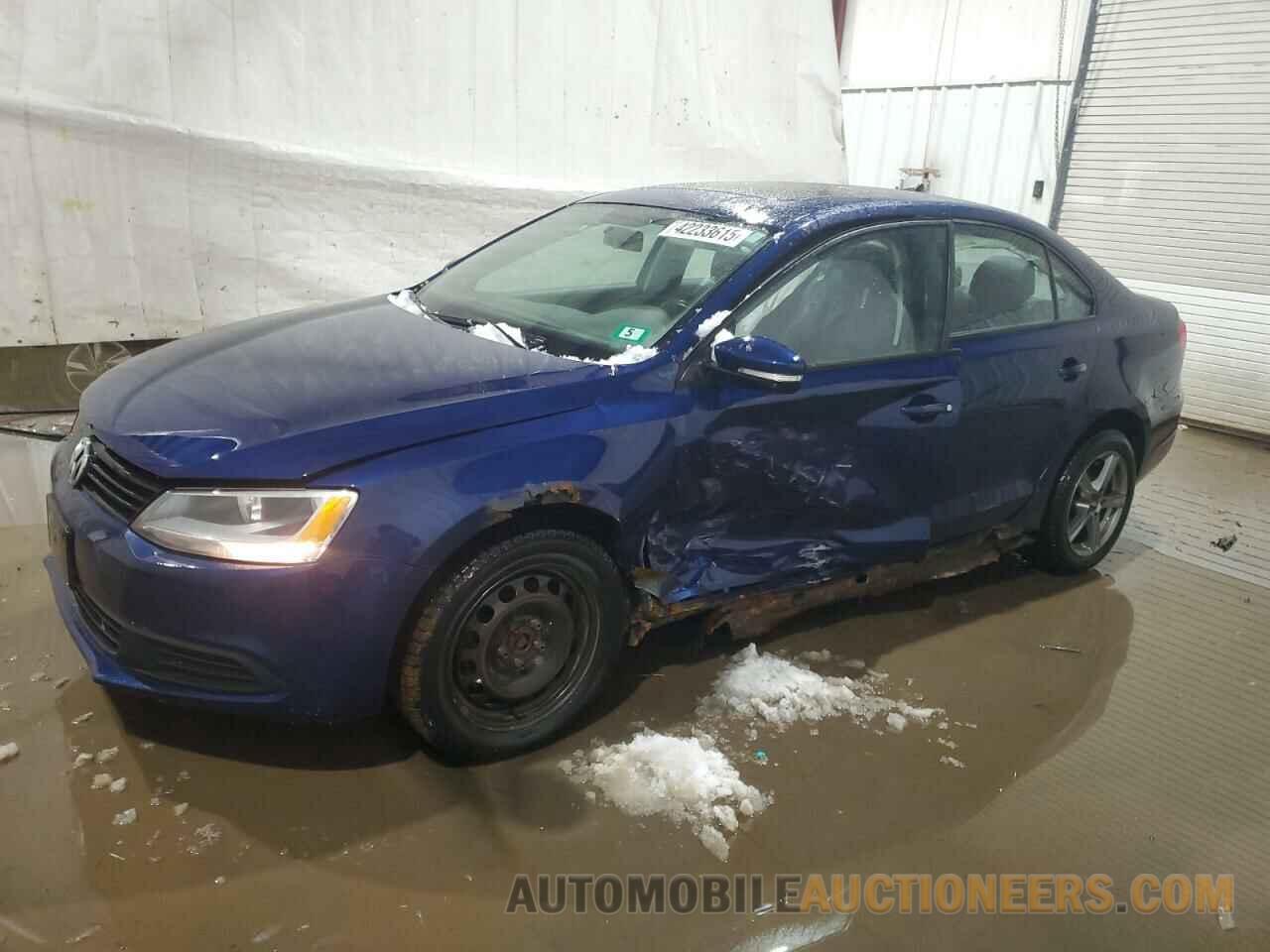 3VWDZ7AJ5BM335663 VOLKSWAGEN JETTA 2011