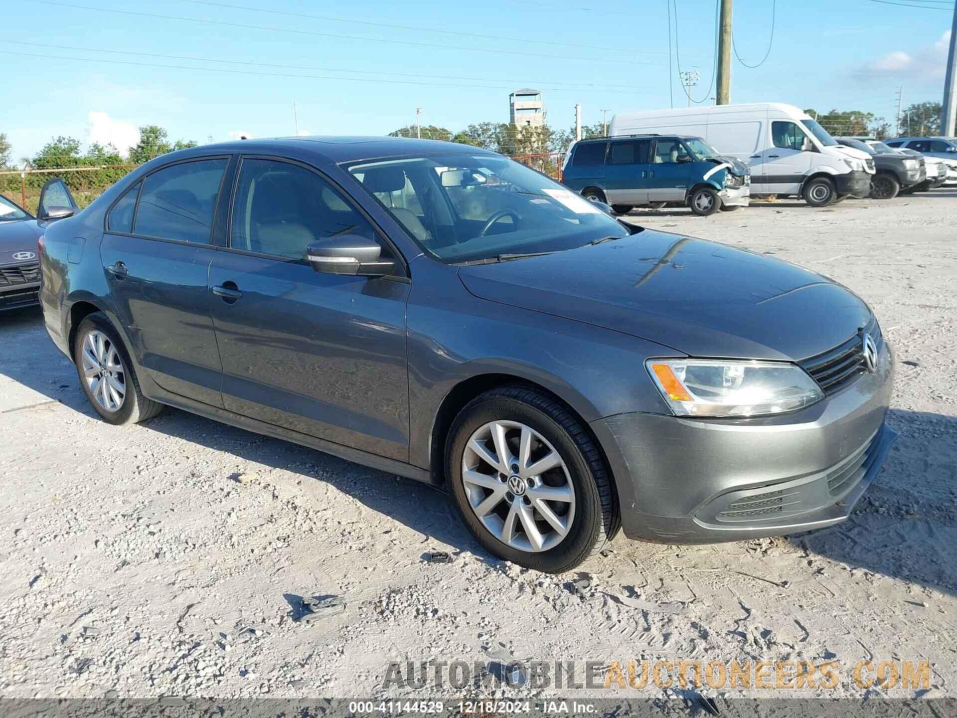 3VWDZ7AJ5BM399041 VOLKSWAGEN JETTA 2011