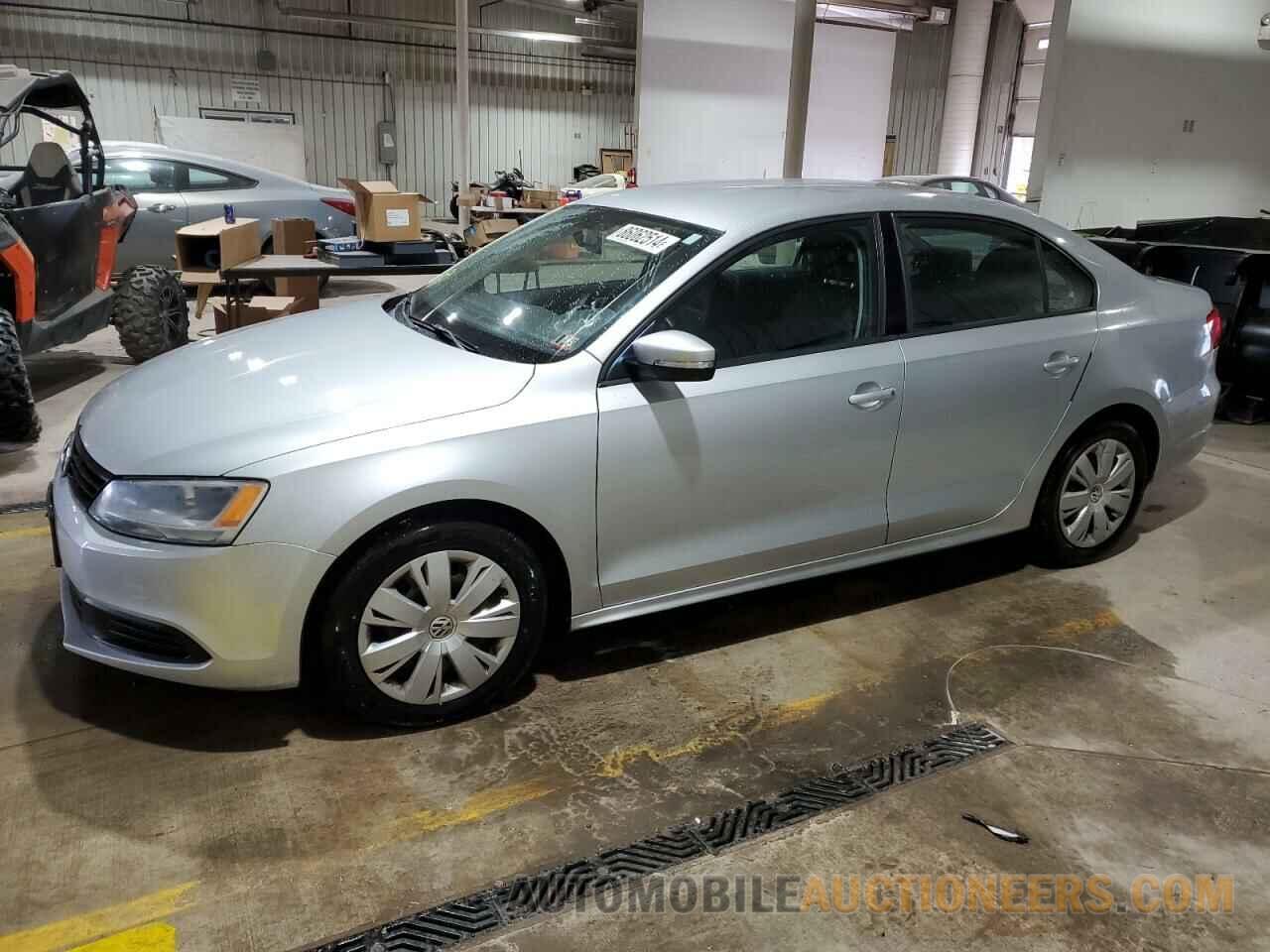 3VWDZ7AJ8BM359813 VOLKSWAGEN JETTA 2011