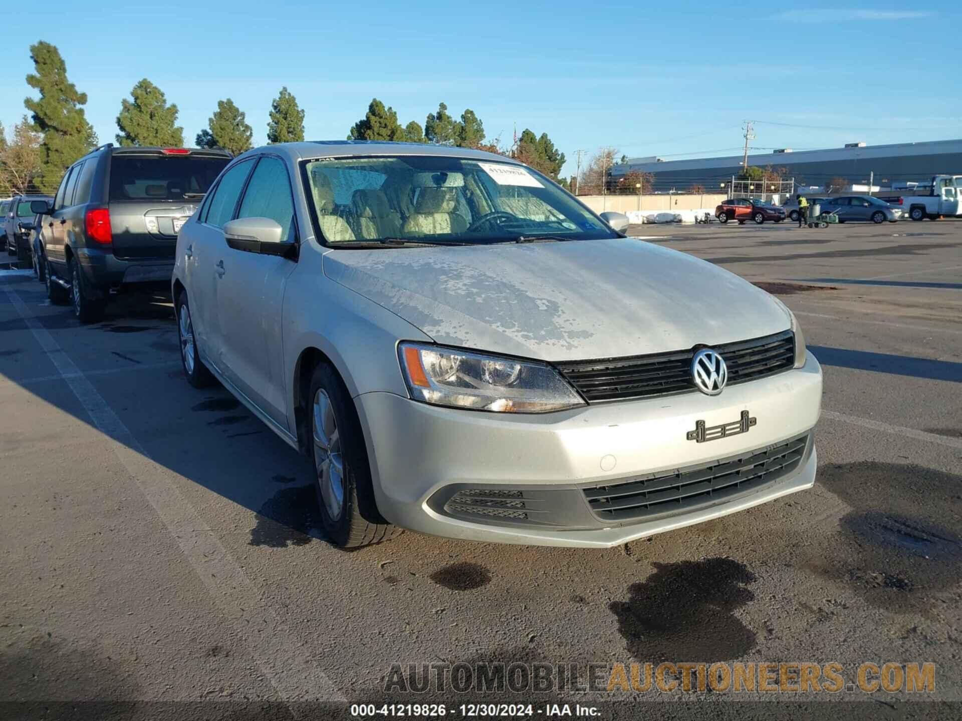 3VWDZ7AJ9BM331275 VOLKSWAGEN JETTA 2011