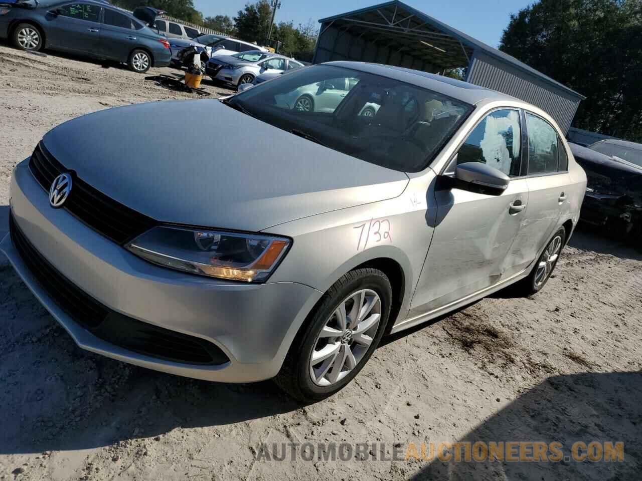 3VWDZ7AJ9BM363255 VOLKSWAGEN JETTA 2011