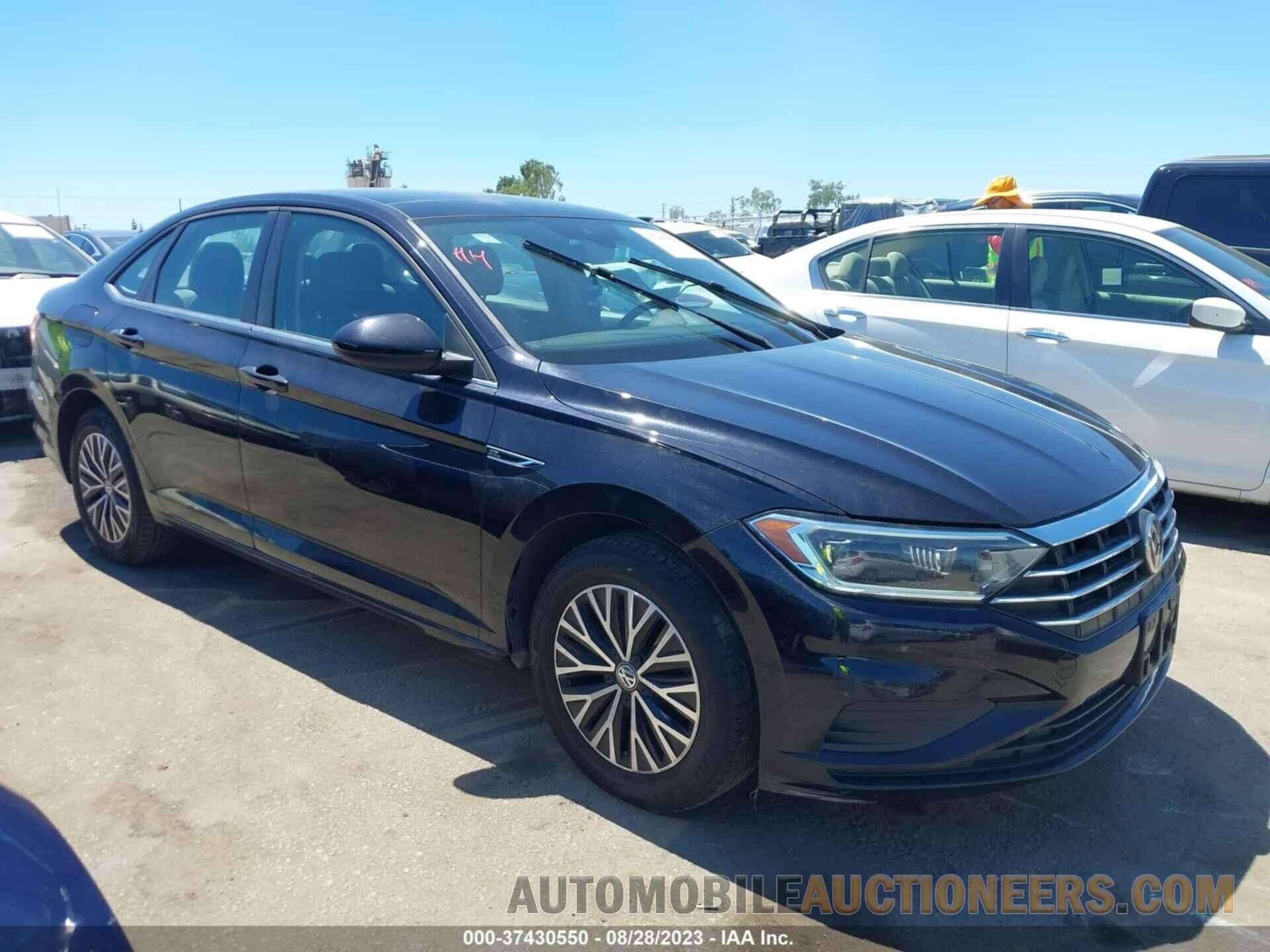 3VWE57BU5KM111592 VOLKSWAGEN JETTA 2019