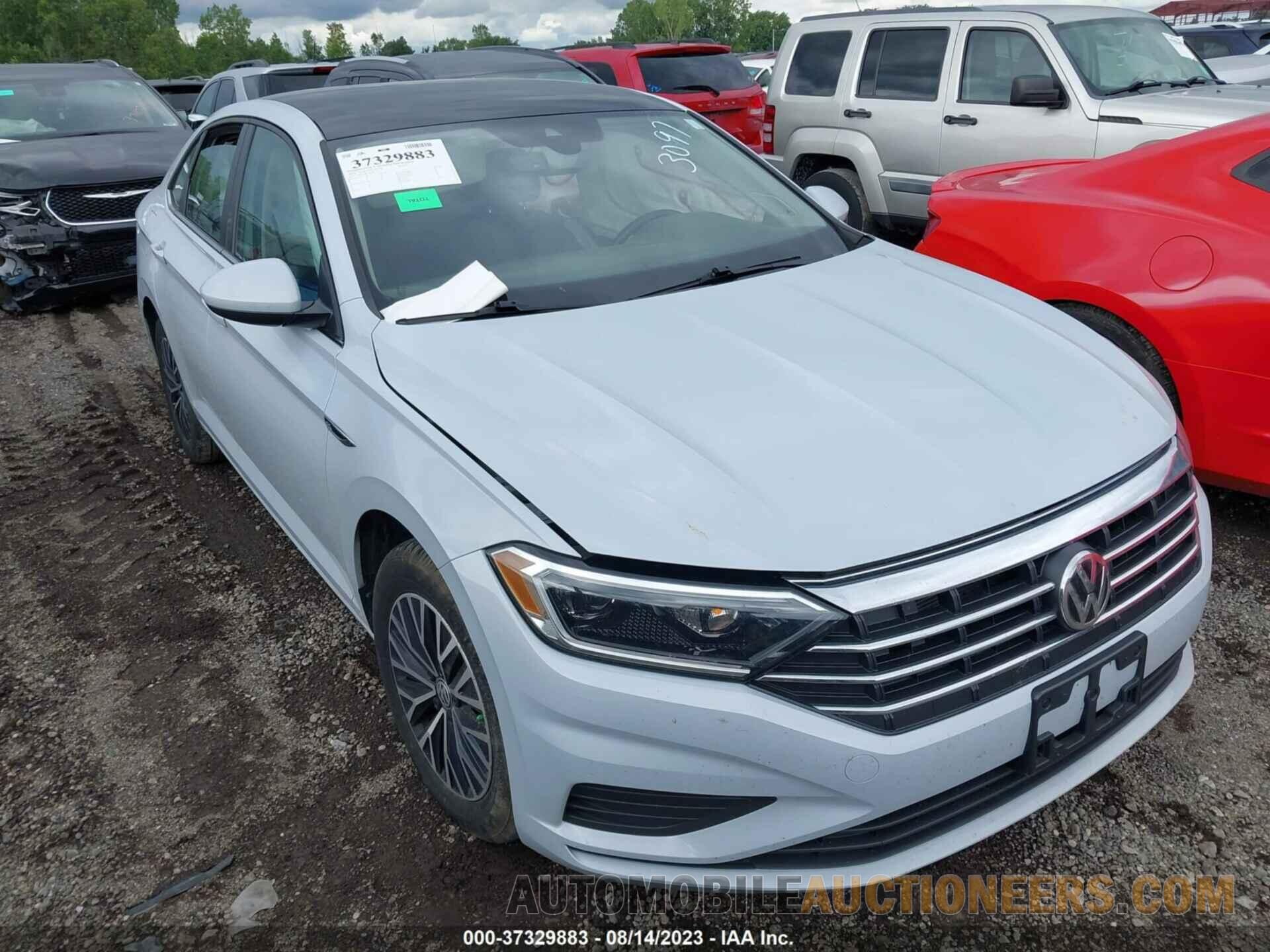 3VWE57BU5KM113097 VOLKSWAGEN JETTA 2019