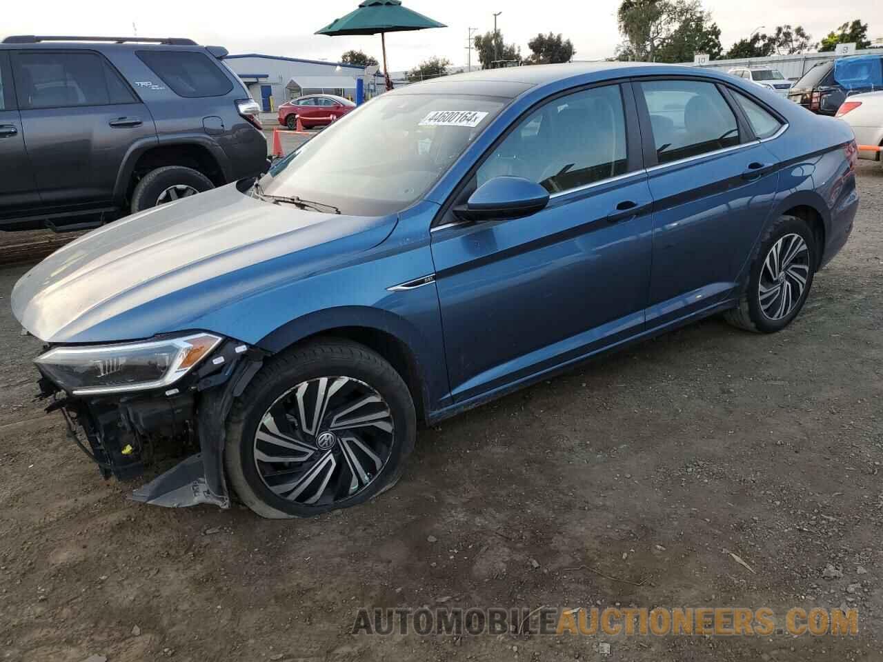 3VWE57BUXLM084682 VOLKSWAGEN JETTA 2020