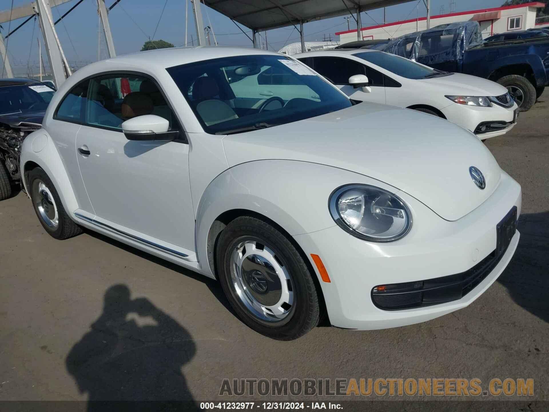 3VWF17AT0FM607009 VOLKSWAGEN BEETLE 2015