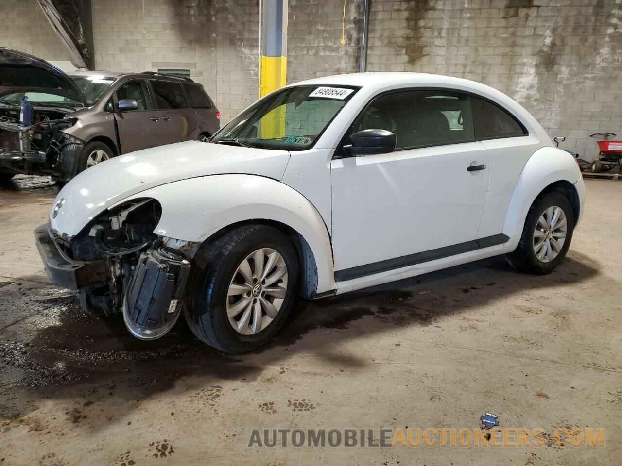 3VWF17AT0FM636493 VOLKSWAGEN BEETLE 2015