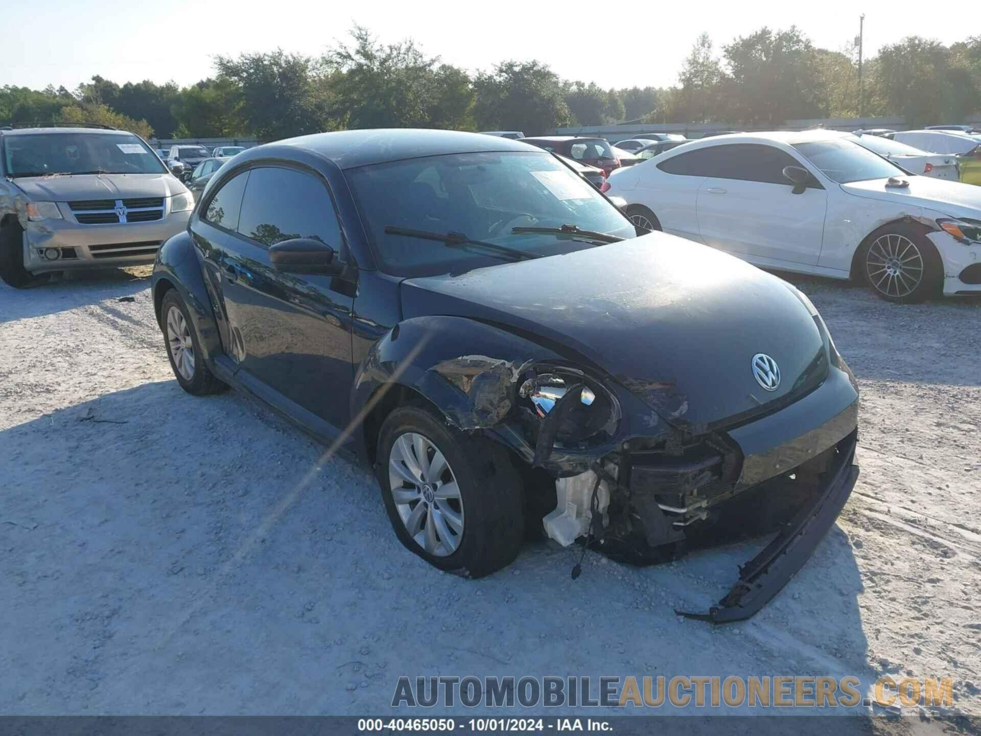 3VWF17AT0FM654136 VOLKSWAGEN BEETLE 2015