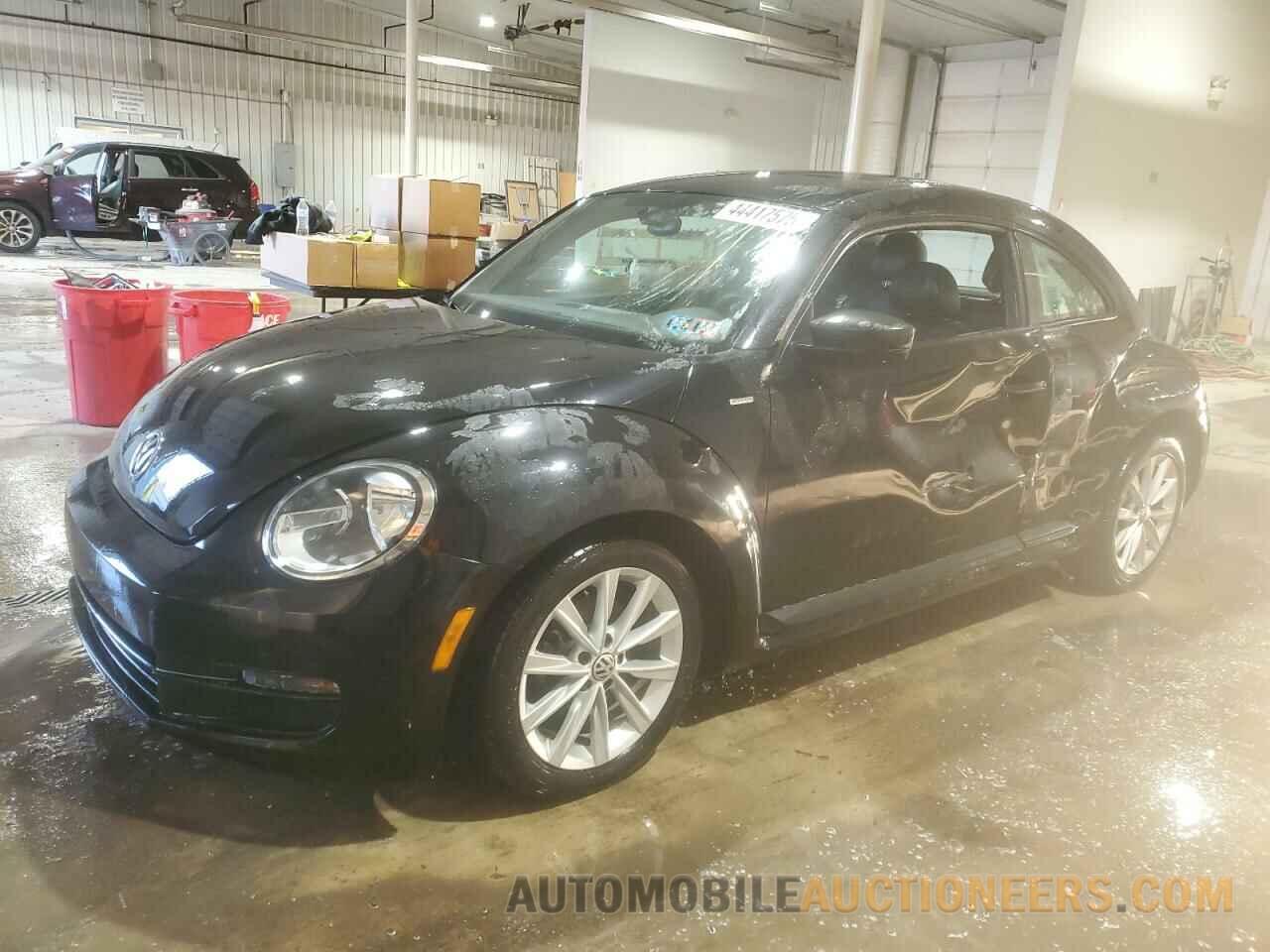 3VWF17AT1GM604217 VOLKSWAGEN BEETLE 2016