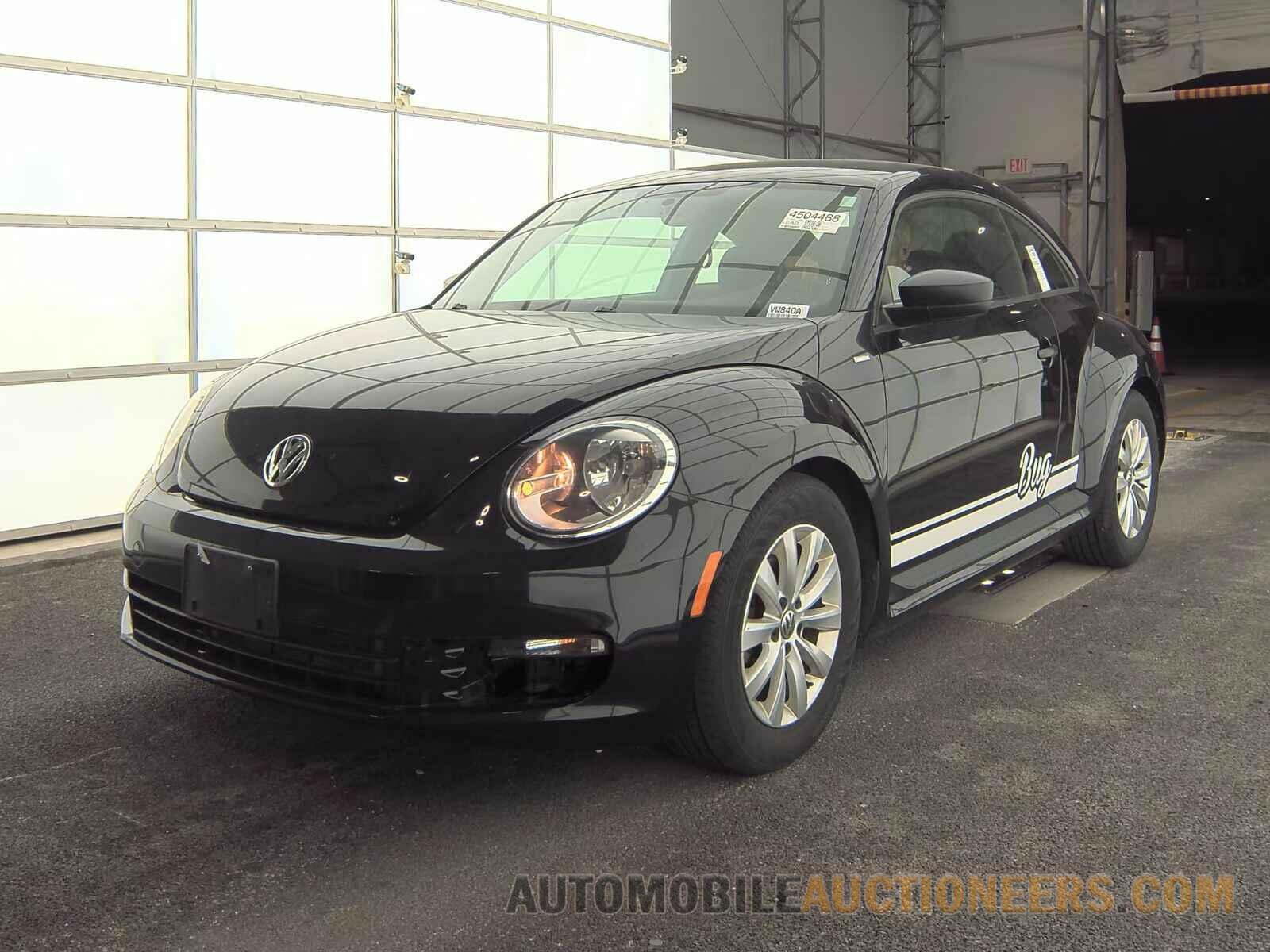 3VWF17AT1GM610485 Volkswagen Beetle 2016