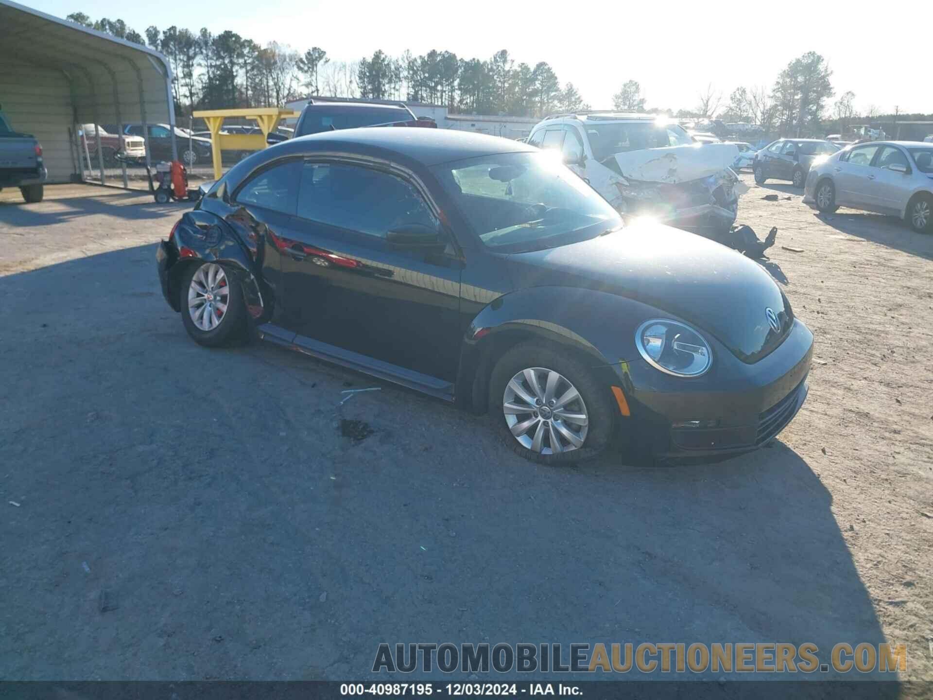 3VWF17AT1GM637041 VOLKSWAGEN BEETLE 2016