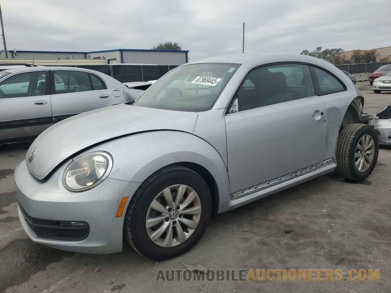 3VWF17AT4EM634356 VOLKSWAGEN BEETLE 2014