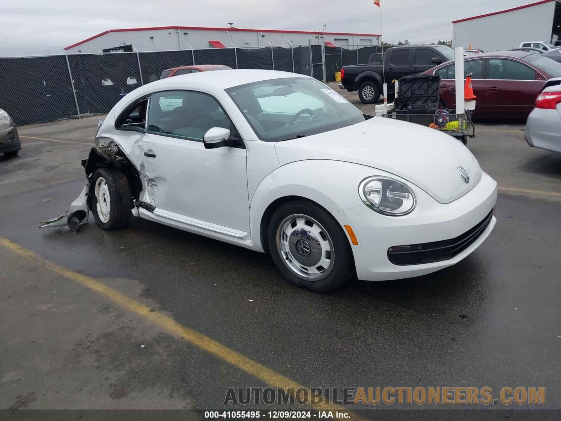 3VWF17AT8FM656748 VOLKSWAGEN BEETLE 2015