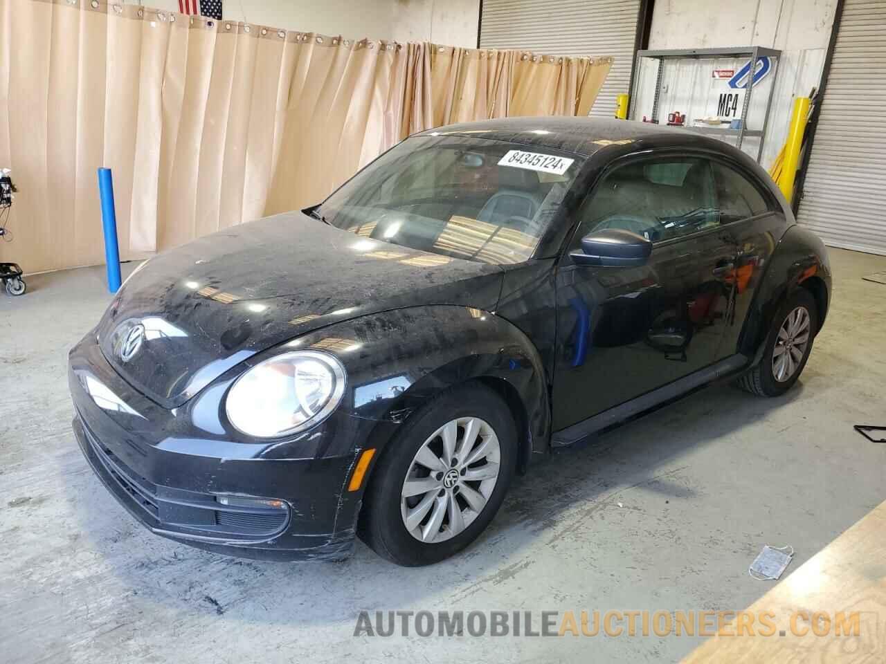 3VWF17AT9FM651347 VOLKSWAGEN BEETLE 2015