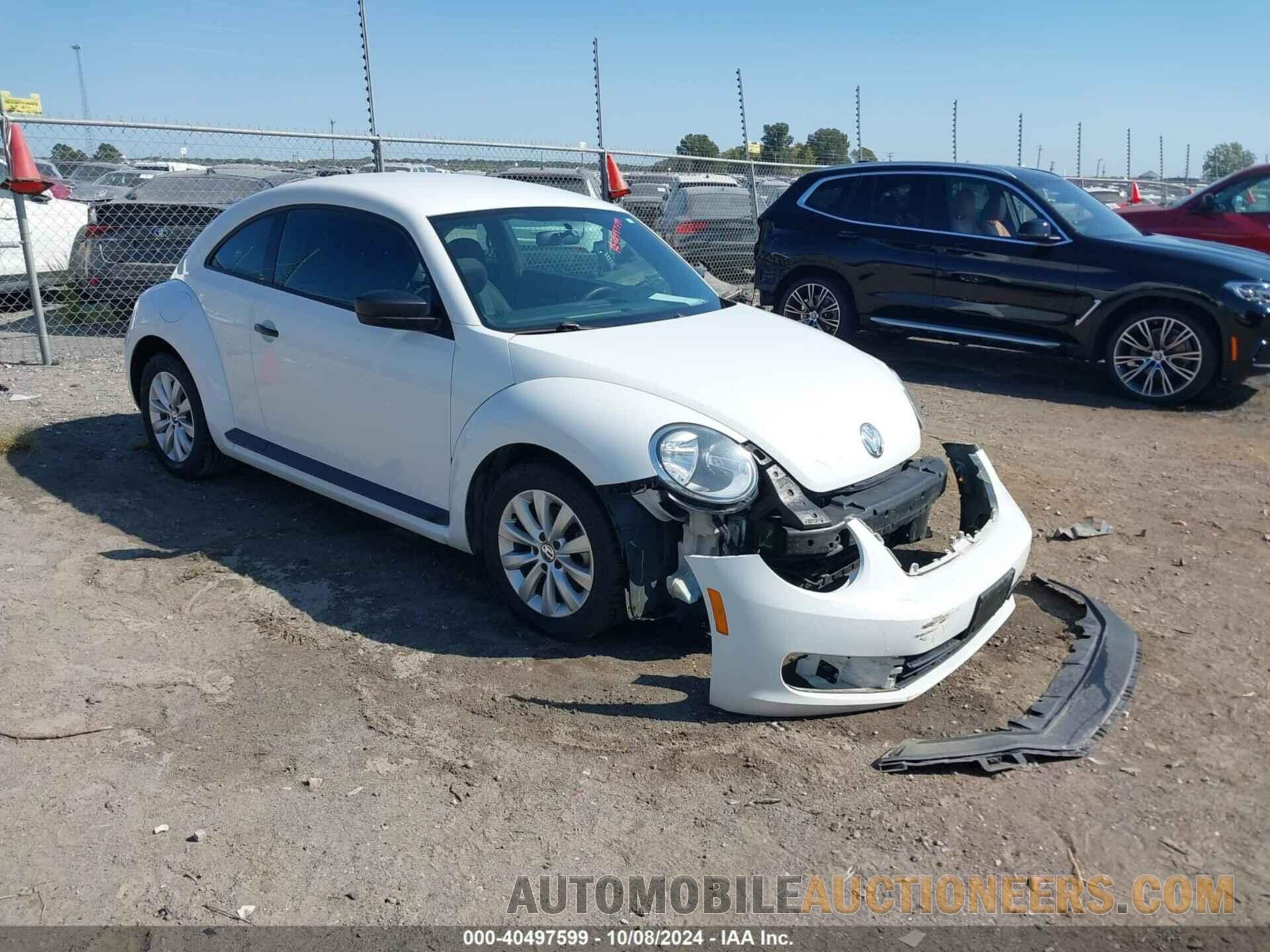 3VWF17ATXEM640811 VOLKSWAGEN BEETLE 2014