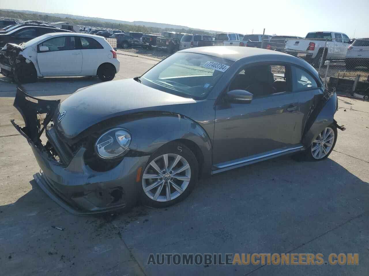 3VWFD7AT1JM710424 VOLKSWAGEN BEETLE 2018