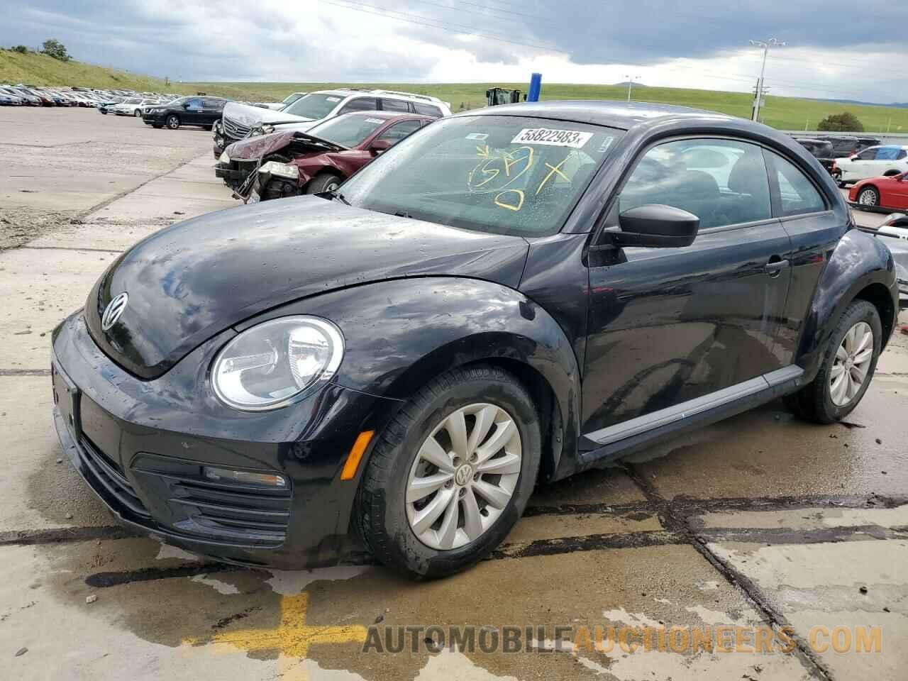 3VWFD7AT2JM721139 VOLKSWAGEN BEETLE 2018