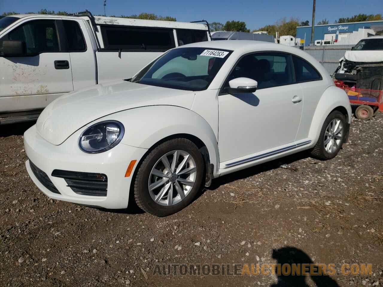 3VWFD7AT2JM727443 VOLKSWAGEN BEETLE 2018