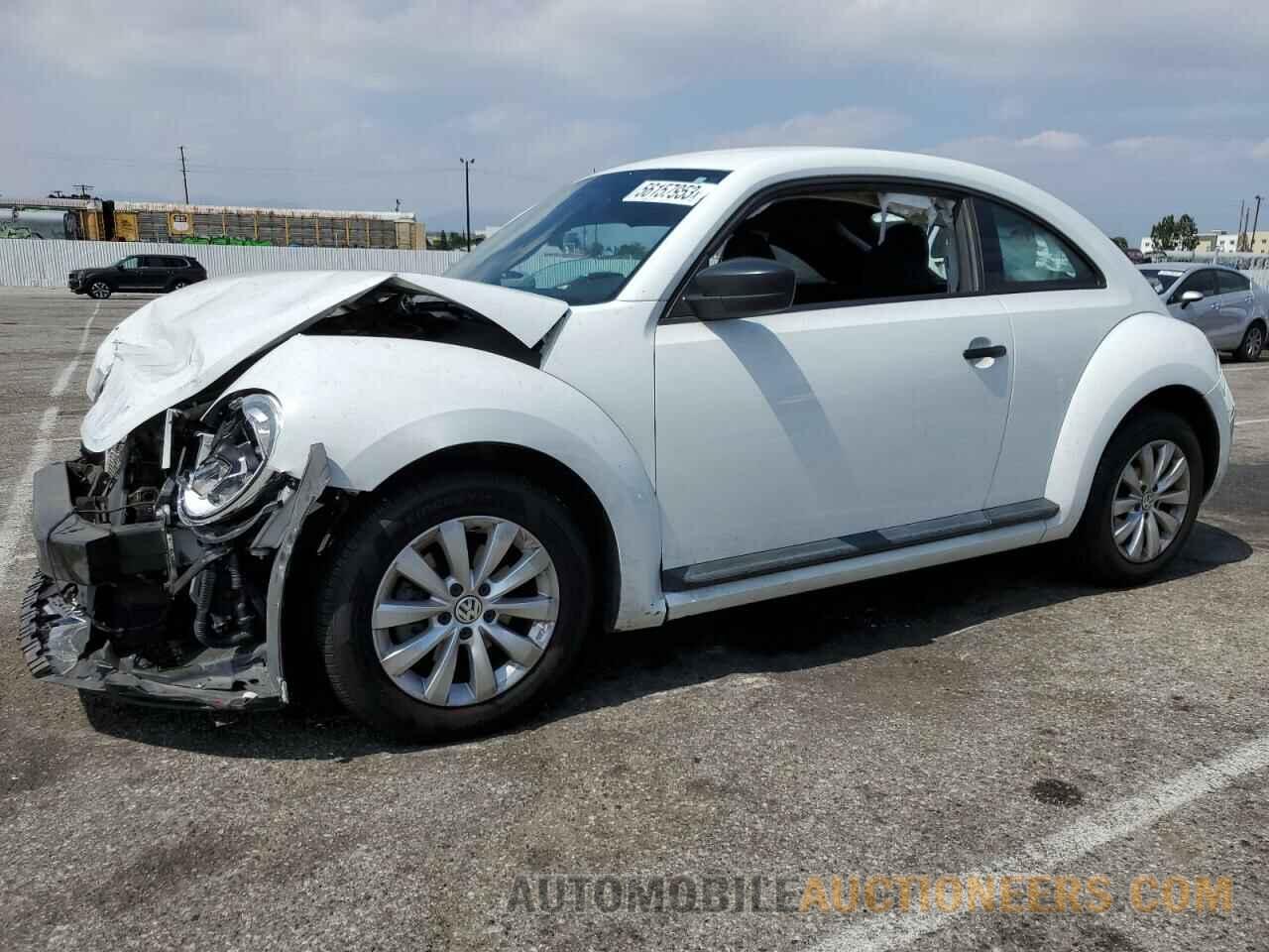 3VWFD7AT3JM726186 VOLKSWAGEN BEETLE 2018