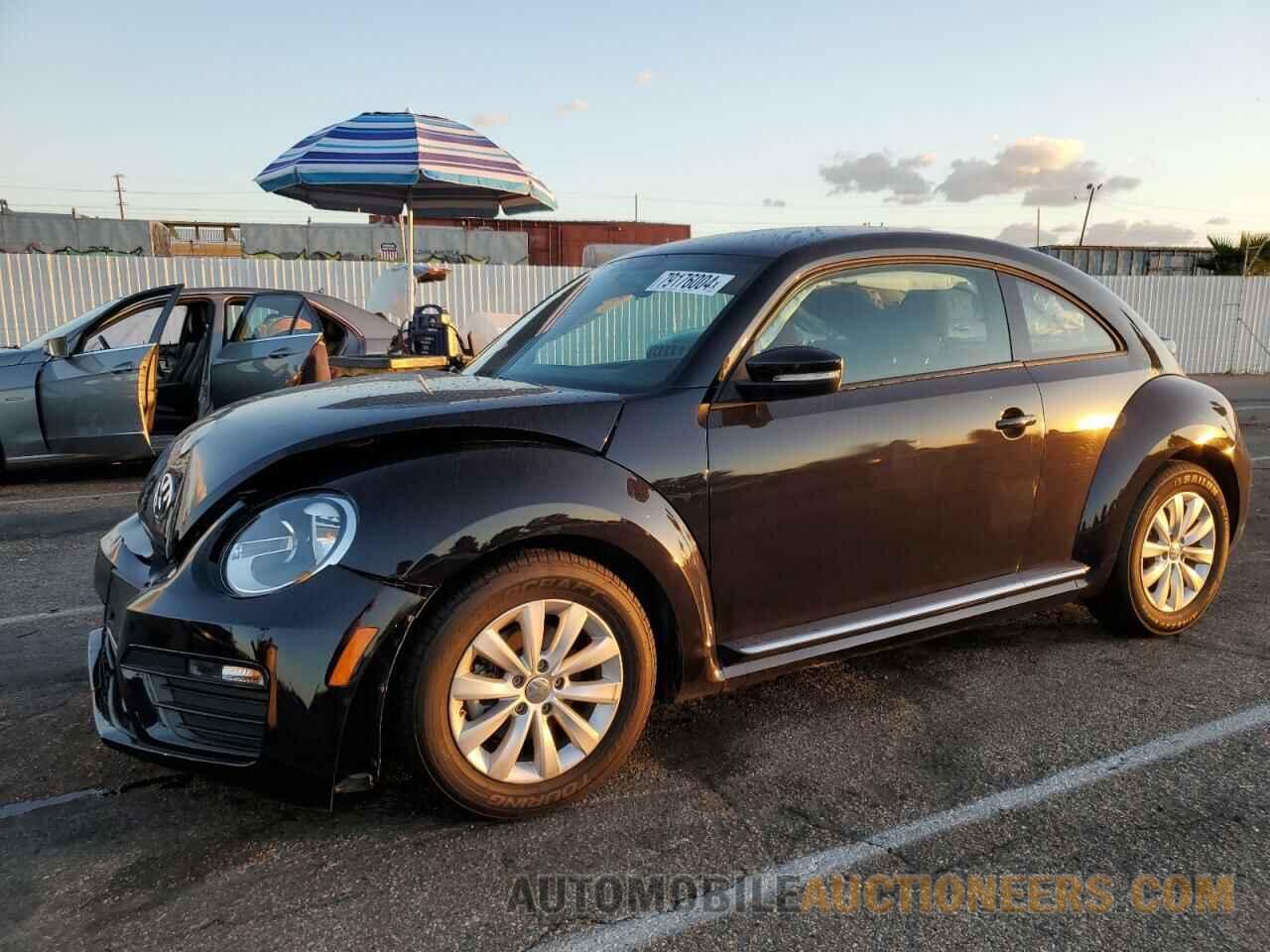 3VWFD7AT3KM710863 VOLKSWAGEN BEETLE 2019