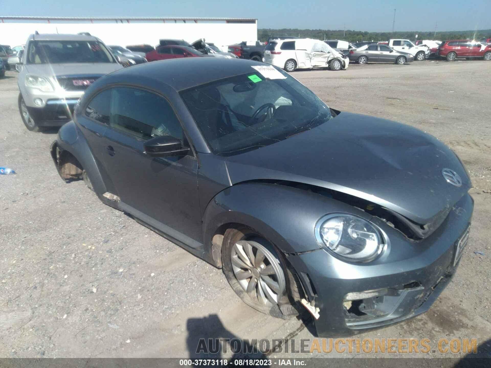 3VWFD7AT4JM717268 VOLKSWAGEN BEETLE 2018