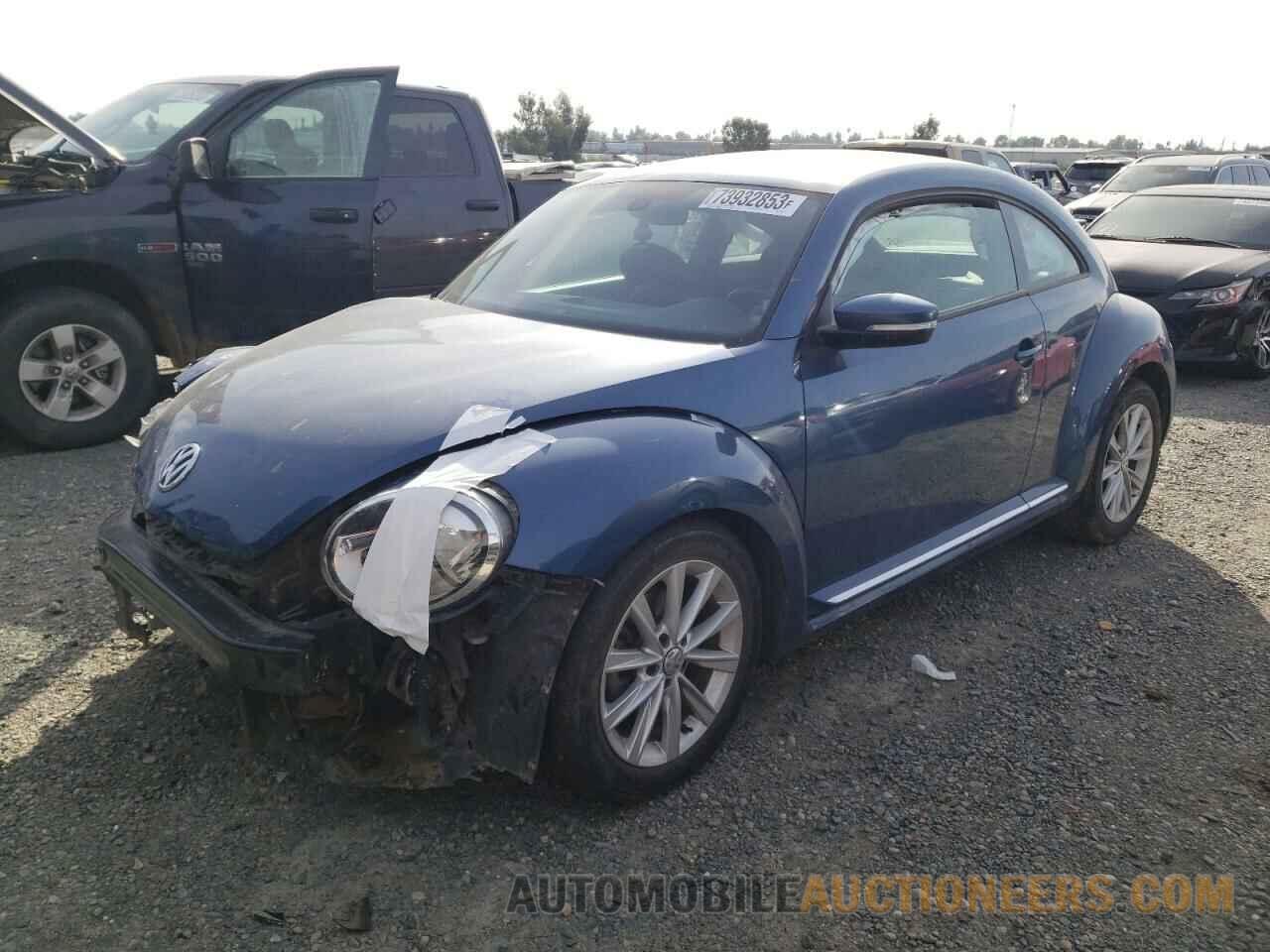 3VWFD7AT4JM723992 VOLKSWAGEN BEETLE 2018