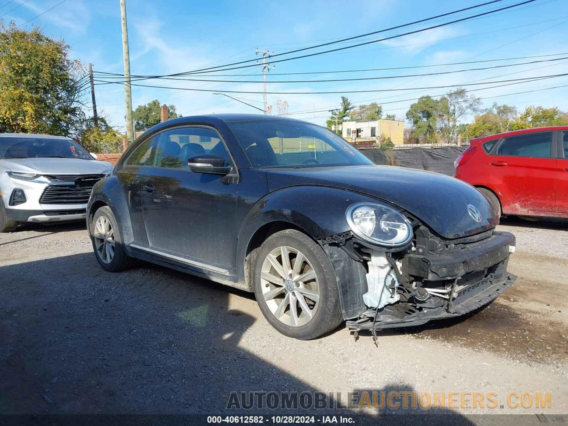 3VWFD7AT5JM708546 VOLKSWAGEN BEETLE 2018