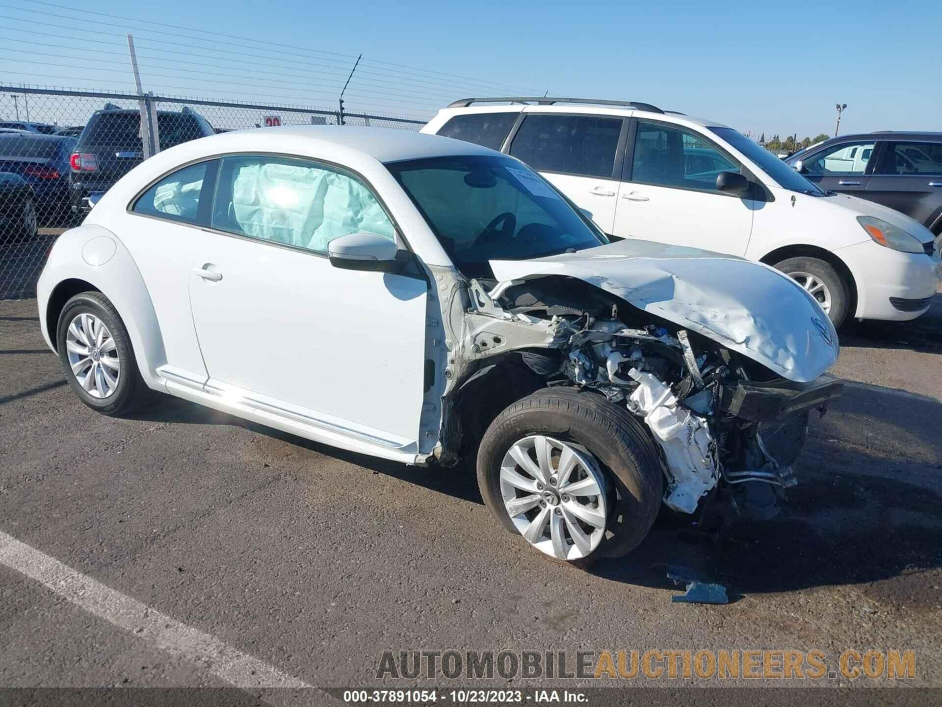 3VWFD7AT5KM710461 VOLKSWAGEN BEETLE 2019