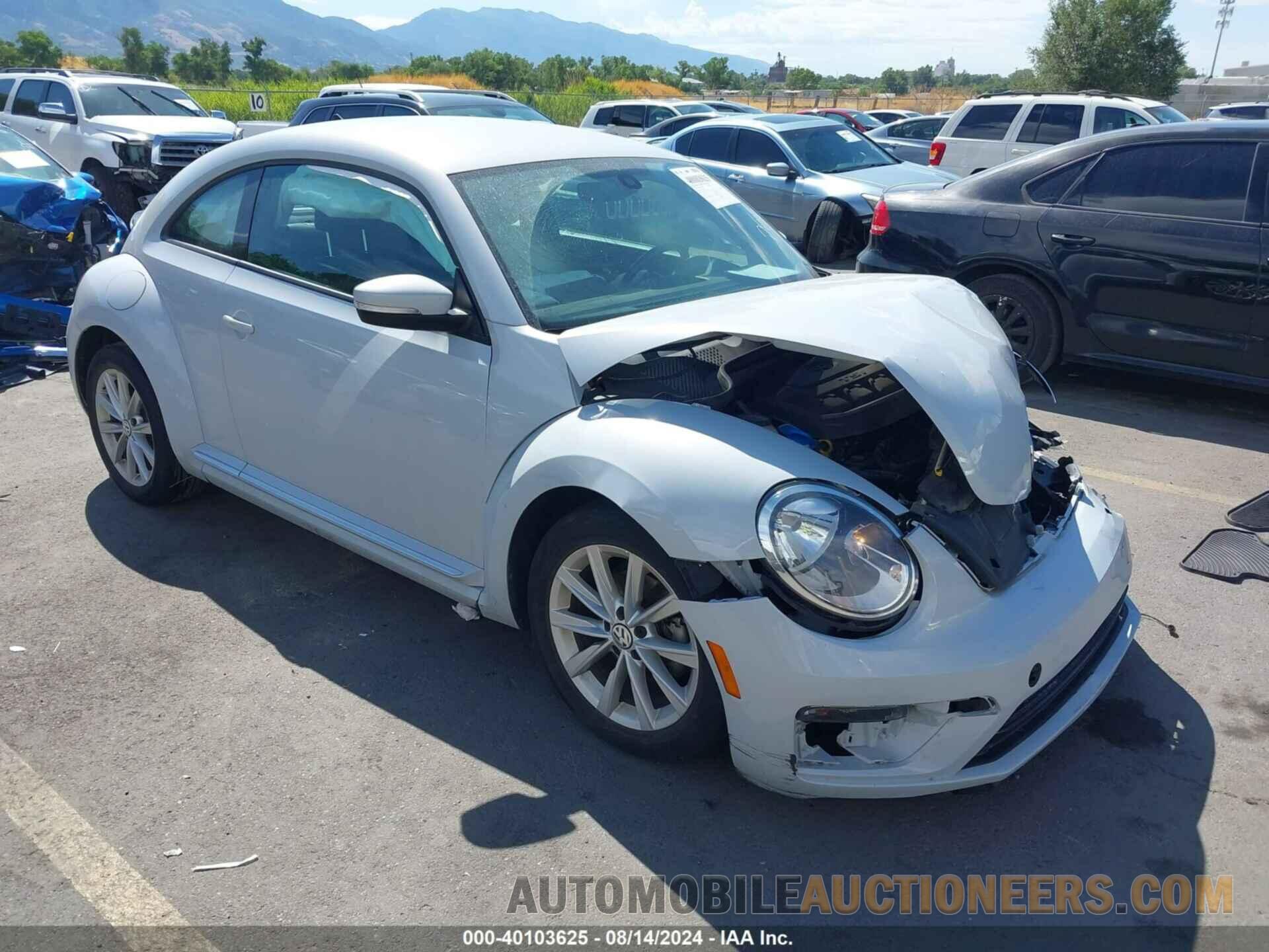 3VWFD7AT6JM714078 VOLKSWAGEN BEETLE 2018