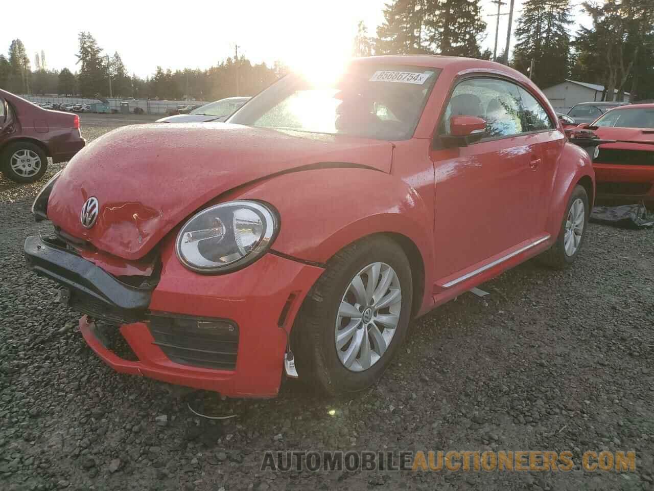 3VWFD7AT6KM709660 VOLKSWAGEN BEETLE 2019