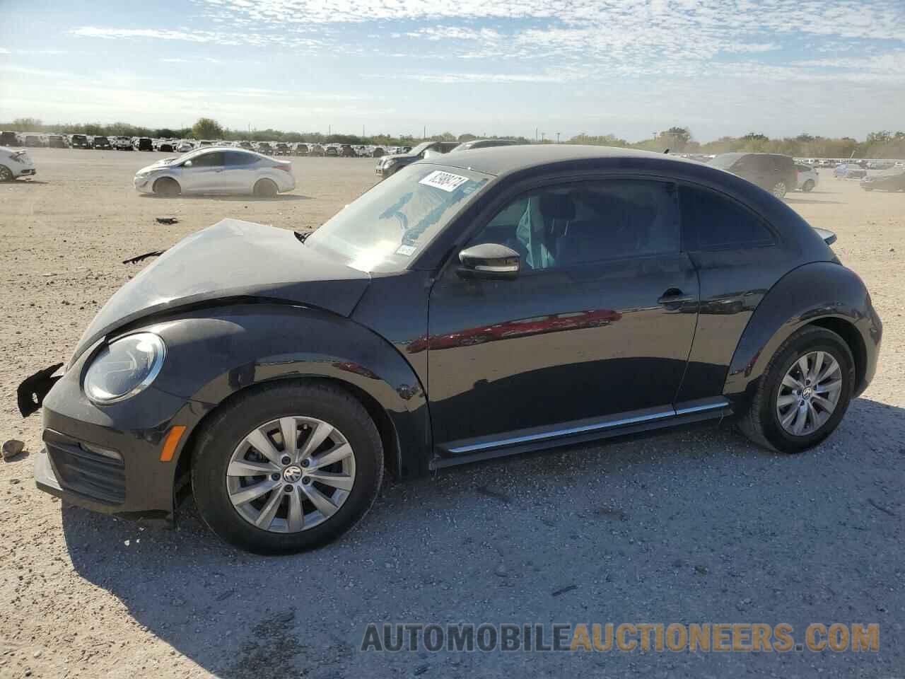 3VWFD7AT6KM710887 VOLKSWAGEN BEETLE 2019