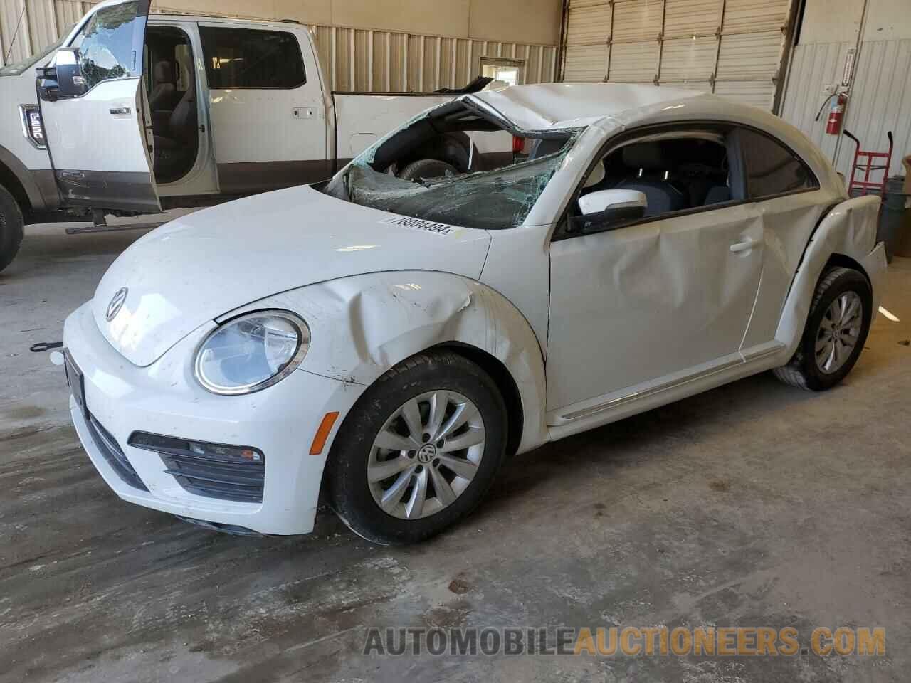 3VWFD7AT7KM707285 VOLKSWAGEN BEETLE 2019