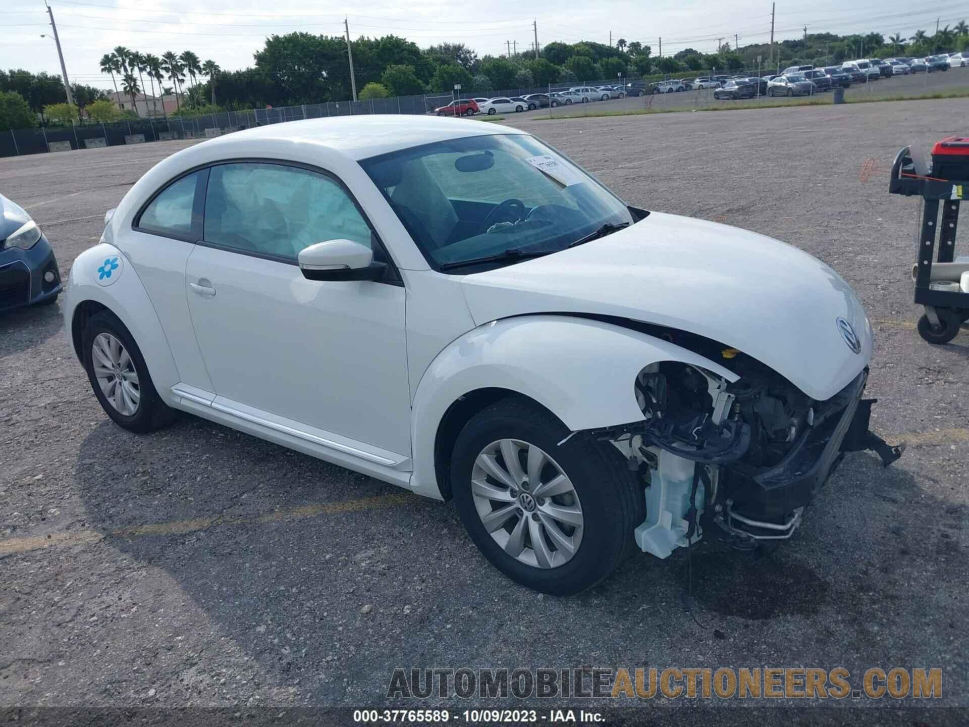 3VWFD7AT8KM709451 VOLKSWAGEN BEETLE 2019