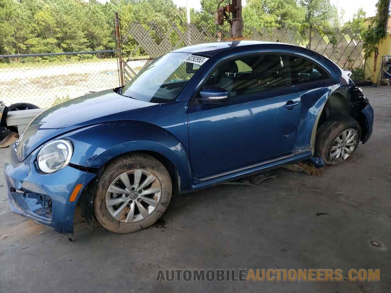 3VWFD7AT8KM719607 VOLKSWAGEN BEETLE 2019