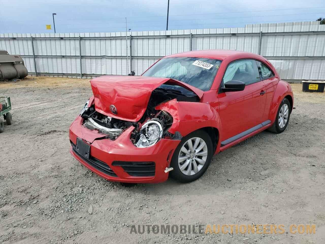 3VWFD7AT9JM716357 VOLKSWAGEN BEETLE 2018