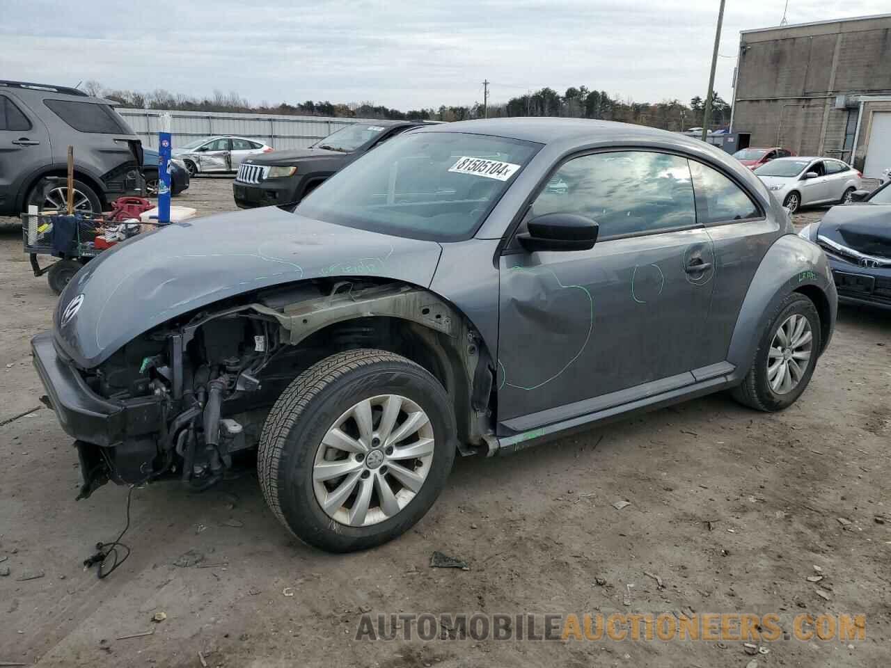 3VWFD7ATXJM709532 VOLKSWAGEN BEETLE 2018