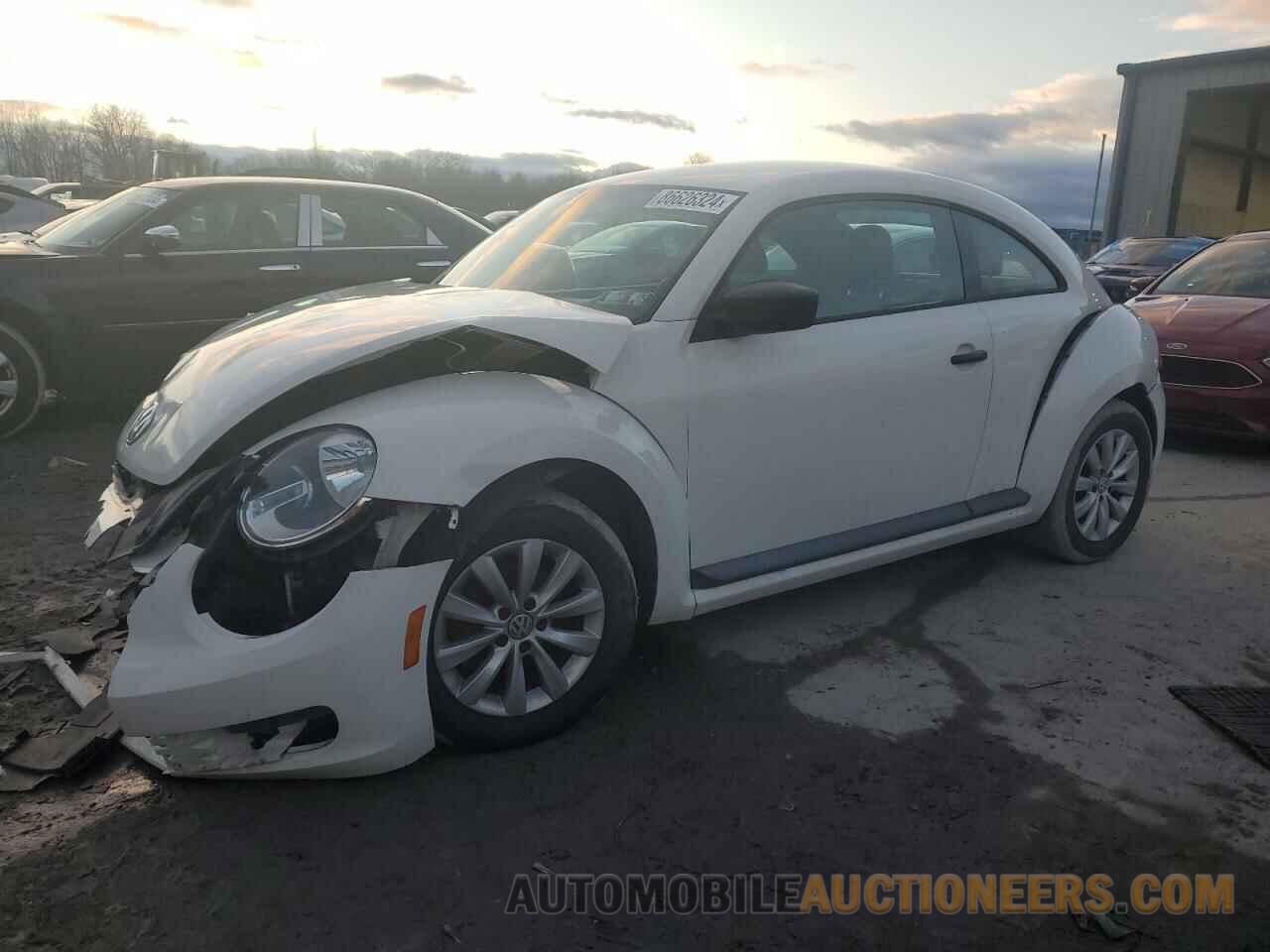 3VWFP7AT1DM639849 VOLKSWAGEN BEETLE 2013