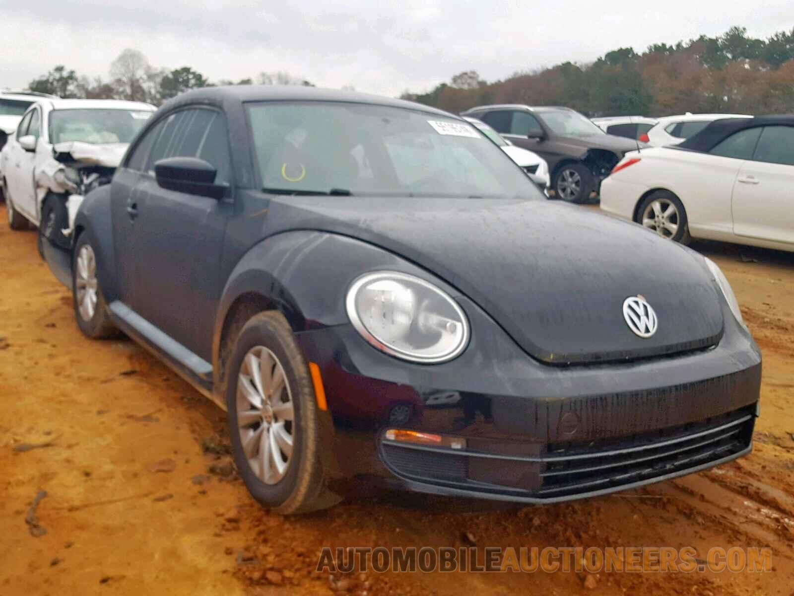 3VWFP7AT6EM626760 VOLKSWAGEN BEETLE 2014