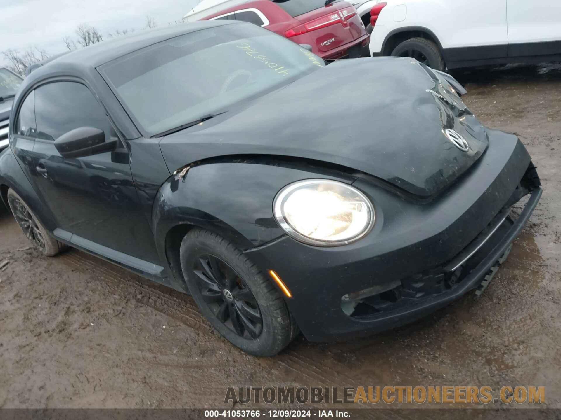 3VWFP7AT8EM630633 VOLKSWAGEN BEETLE 2014