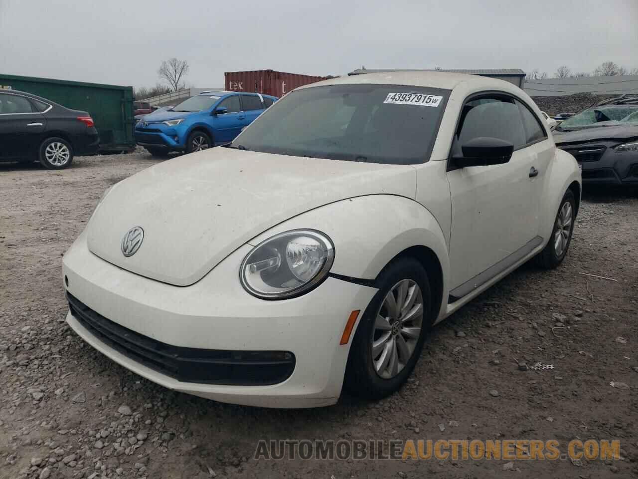 3VWFP7ATXEM625577 VOLKSWAGEN BEETLE 2014