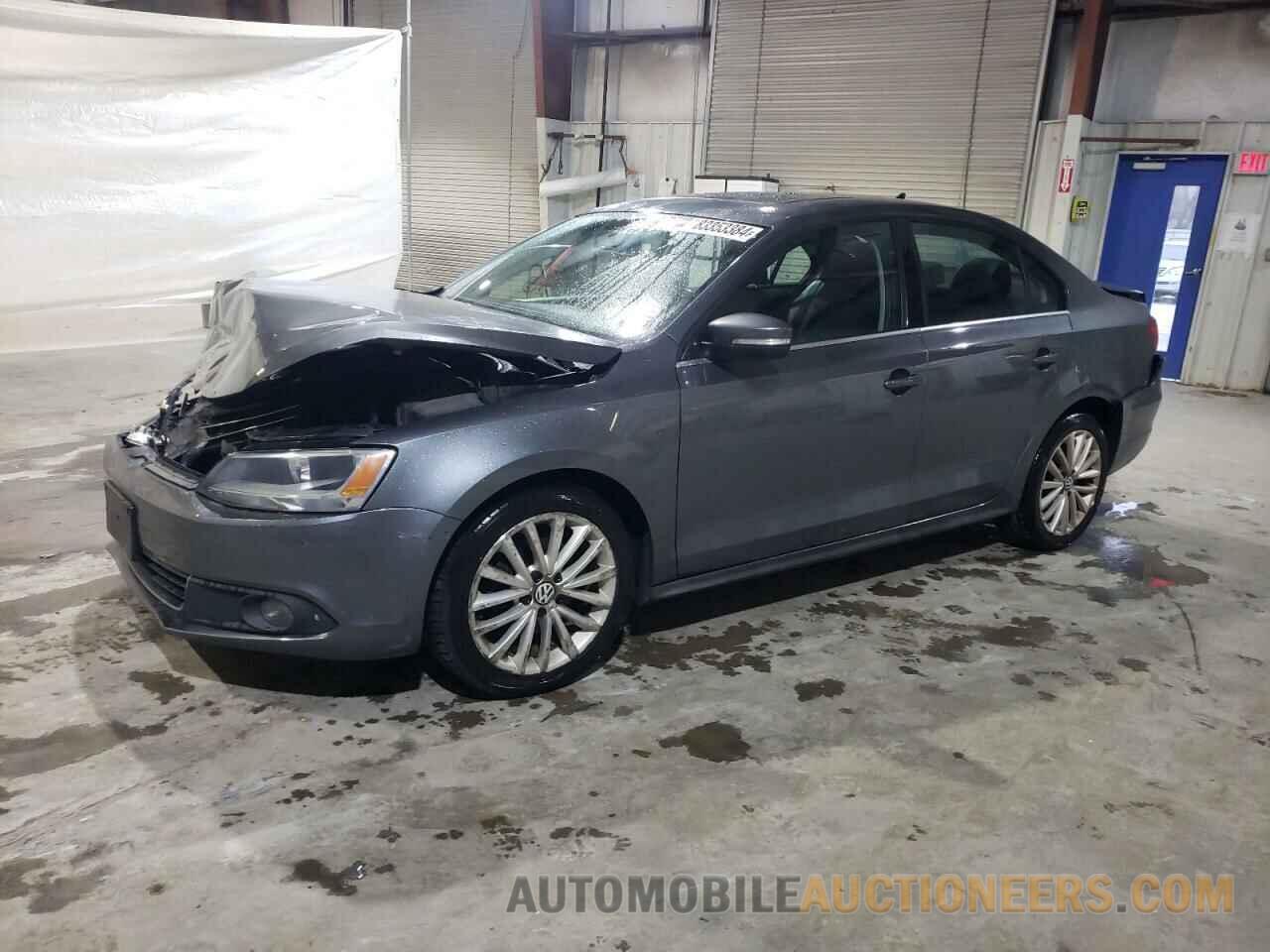 3VWGZ7AJ7BM318019 VOLKSWAGEN JETTA 2011