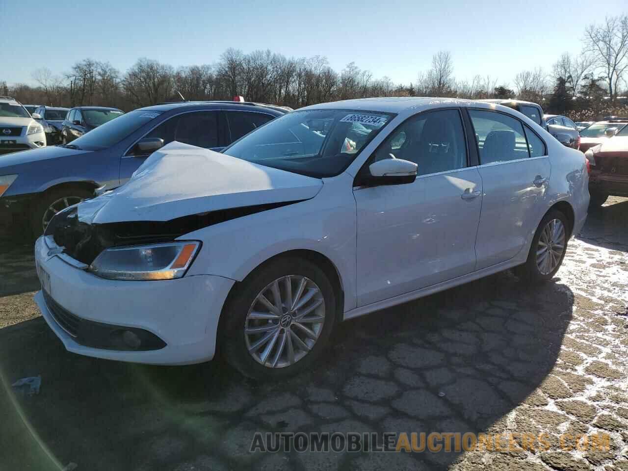 3VWGZ7AJXBM374214 VOLKSWAGEN JETTA 2011