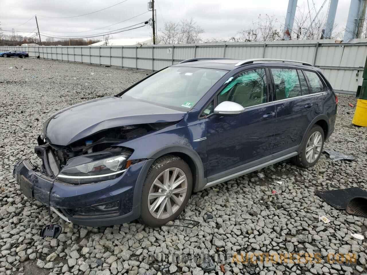 3VWH17AU2JM757276 VOLKSWAGEN GOLF 2018