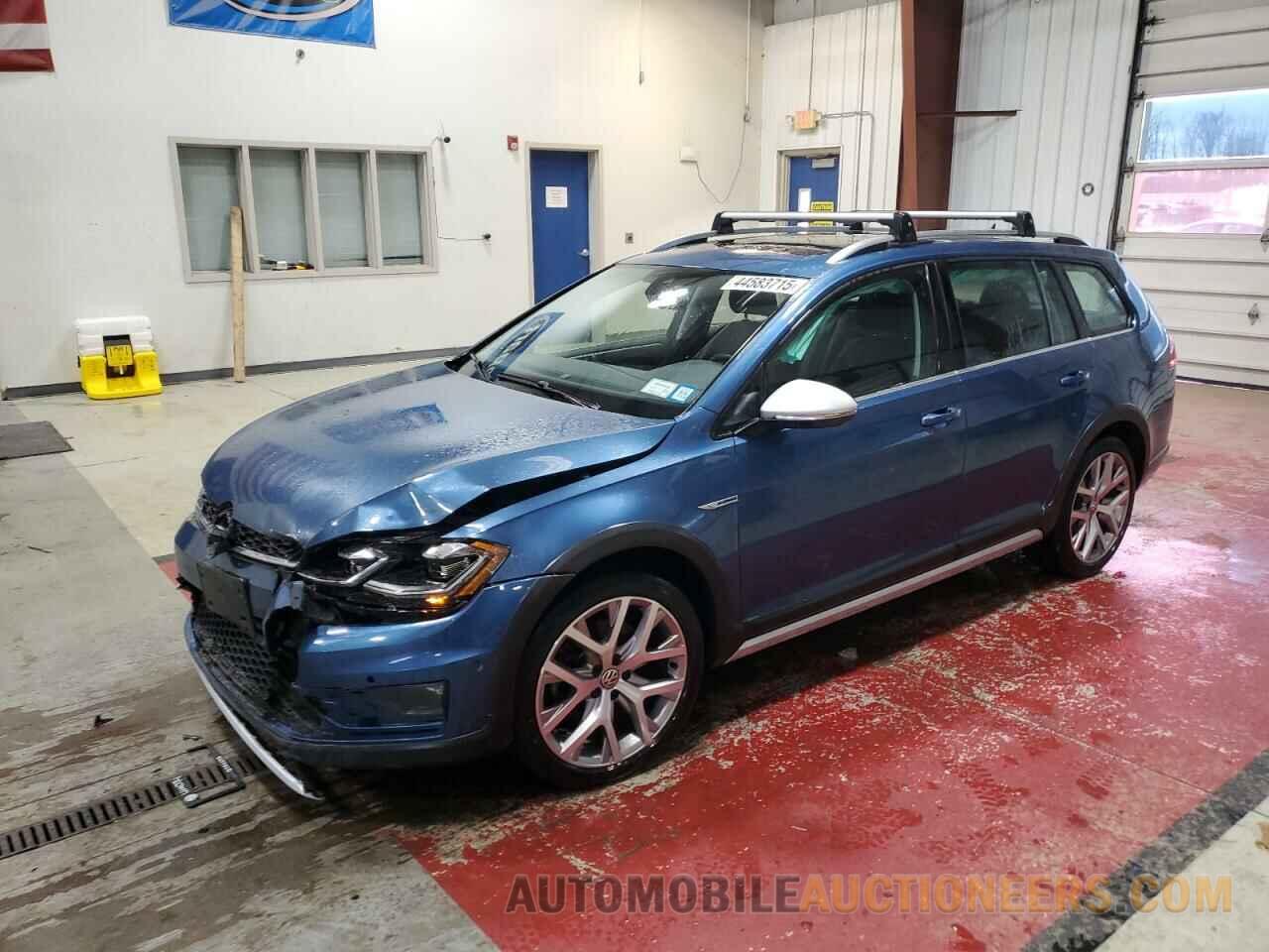 3VWH17AU3JM753821 VOLKSWAGEN GOLF 2018