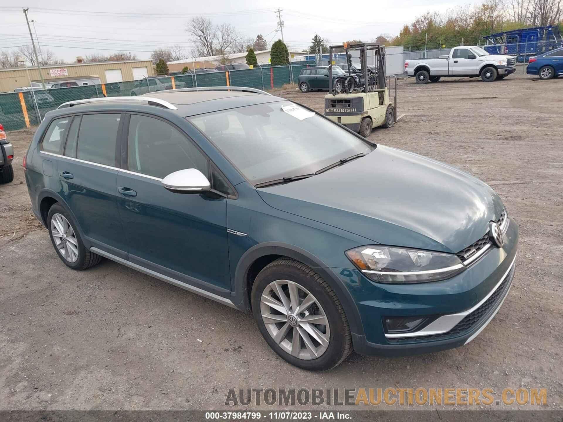 3VWH17AU3JM757965 VOLKSWAGEN GOLF ALLTRACK 2018