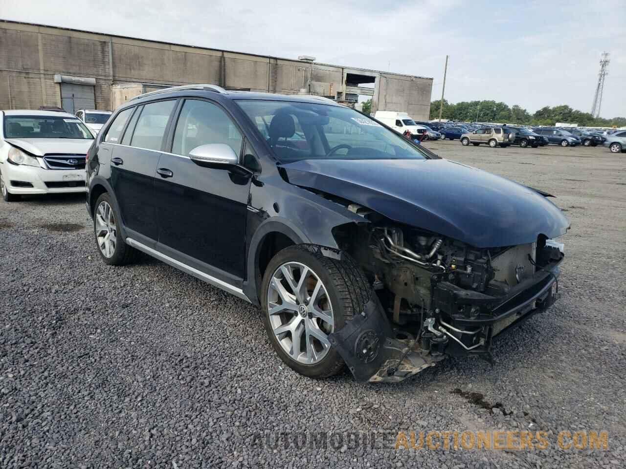 3VWH17AU6JM765784 VOLKSWAGEN GOLF 2018